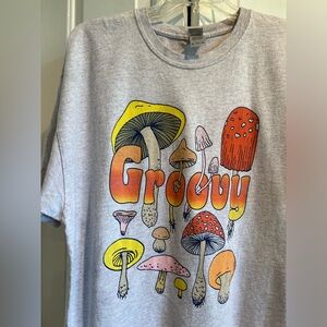 🍄 GROOVY 🍄 Mushroom , Gray Short Sleeve T-Shirt